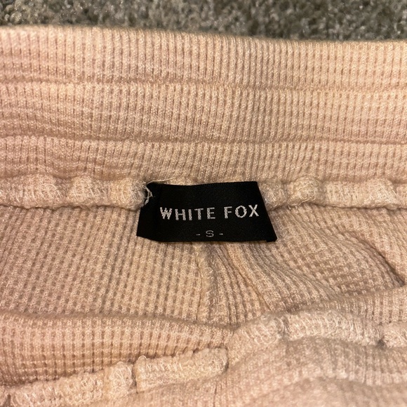 White Fox Shorts - Picture 4 of 4